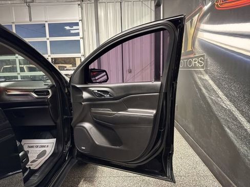 Used 2018 GMC Acadia SLT FWD image 29