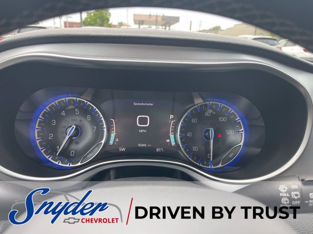 Used 2025 Chrysler Pacifica Limited FWD image 23
