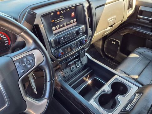 Used 2016 GMC Sierra 2500 Denali image 11
