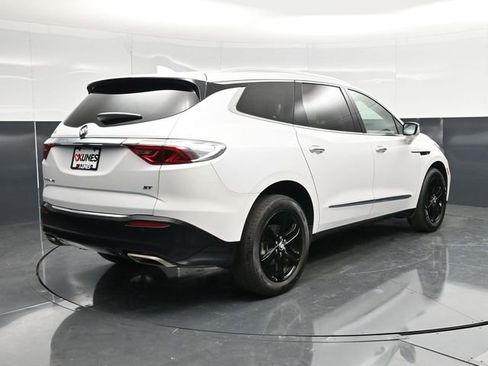 Used 2023 Buick Enclave Essence w/ Experience Buick Package FWD image 13