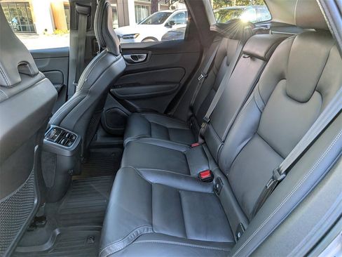 Certified 2023 Volvo XC60 B5 Ultimate w/ Climate Package image 15