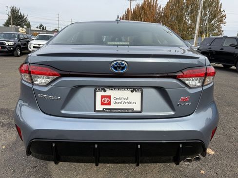 Certified 2025 Toyota Corolla SE image 17