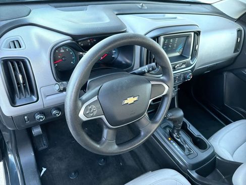 Used 2018 Chevrolet Colorado W/T w/ WT Convenience Package image 10