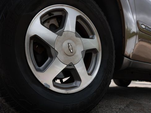 Used 2003 Chevrolet TrailBlazer LT image 33