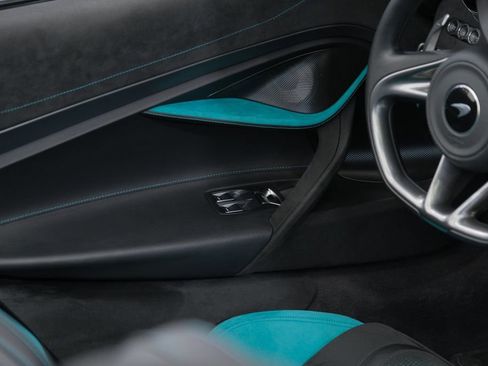 Used 2024 McLaren 750S Spider RWD image 47