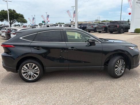 Used 2022 Toyota Venza Limited w/ Advanced Technology Package AWD/4WD image 2