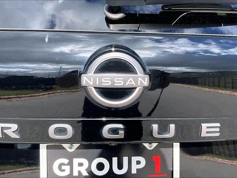 Certified 2024 Nissan Rogue SL FWD image 30
