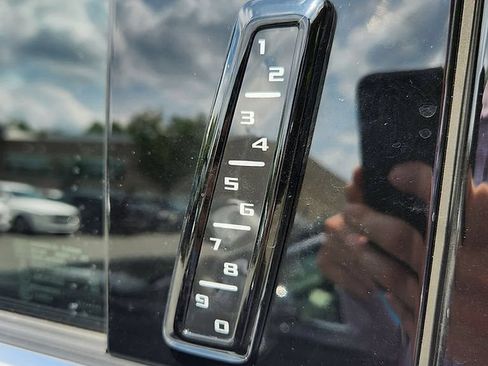 Used 2026 GMC Yukon XL Denali Ultimate AWD/4WD image 3