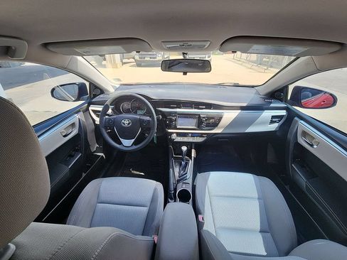 Used 2016 Toyota Corolla LE FWD image 10