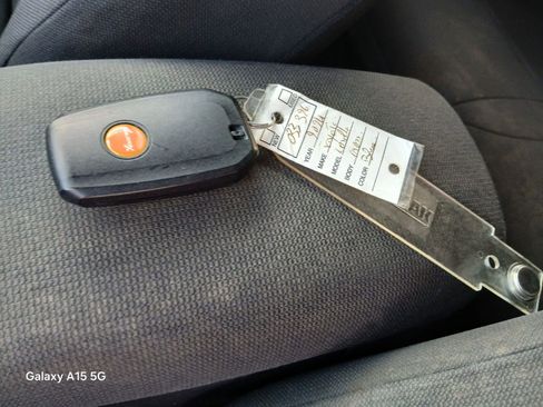 Used 2024 Toyota Corolla Cross AWD Hybrid image 12