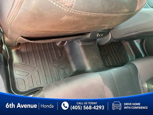 Used 2021 Subaru Outback Premium AWD/4WD image 21