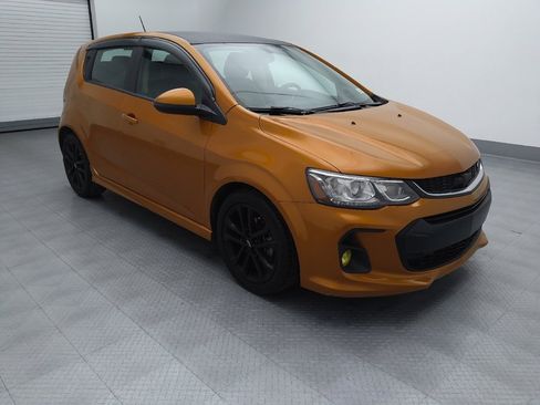 Used 2018 Chevrolet Sonic Premier image 11