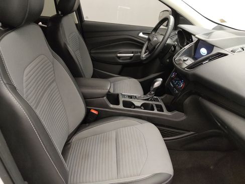 Used 2019 Ford Escape SE FWD image 21