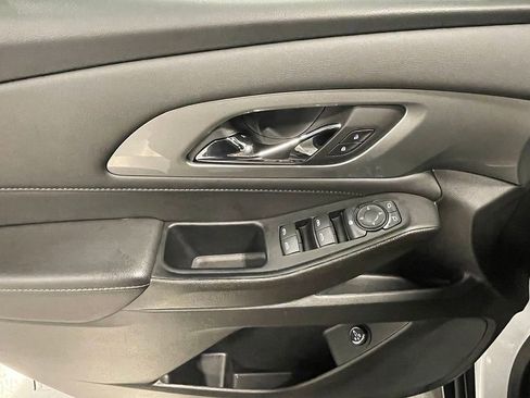 Used 2023 Chevrolet Traverse LT w/ Midnight/Sport Edition image 22