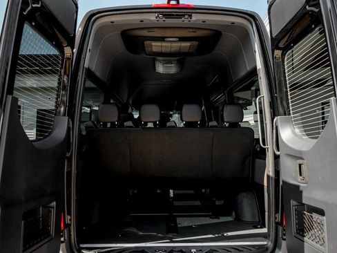 Used 2025 Mercedes-Benz Sprinter 2500 image 11