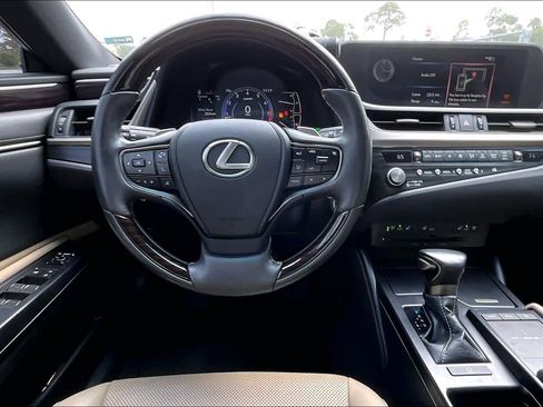 Used 2021 Lexus ES 350 w/ Premium Package image 6