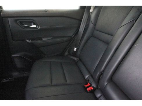 Certified 2023 Nissan Rogue SV w/ SV Premium B Package FWD image 16
