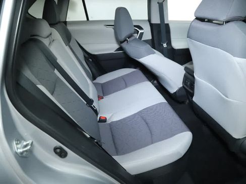 Certified 2024 Toyota RAV4 XLE w/ Convenience Package AWD/4WD image 33