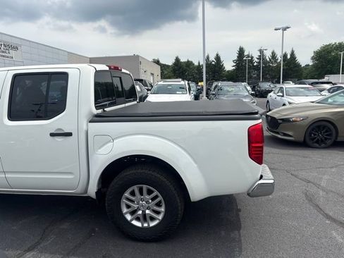 Used 2016 Nissan Frontier SV AWD/4WD image 5