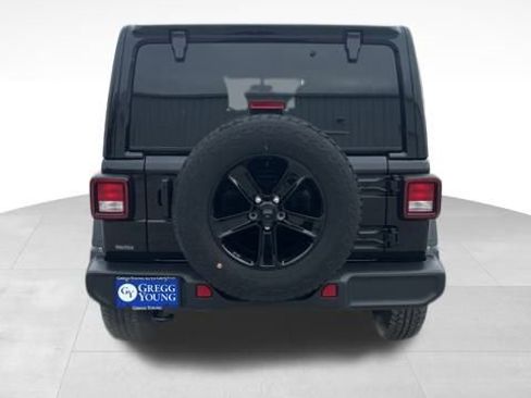 Used 2023 Jeep Wrangler Sahara image 7