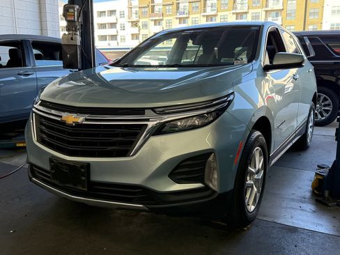 Used 2022 Chevrolet Equinox LT FWD image 12