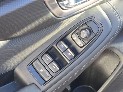 Used 2023 Subaru Forester Premium image 19