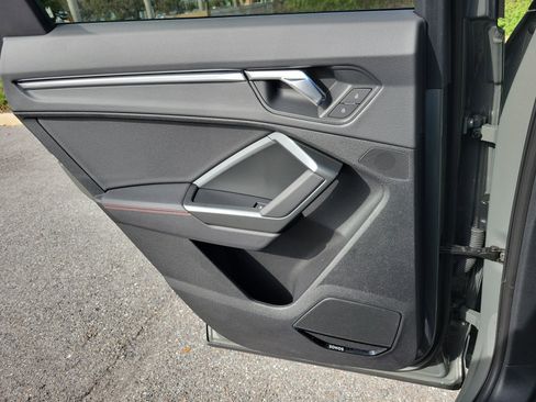 Certified 2025 Audi Q3 2.0T Premium Plus w/ Premium Plus Package image 17