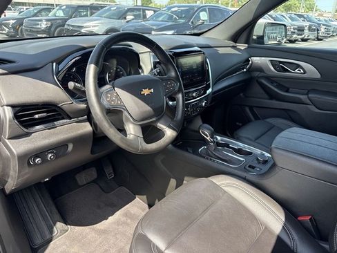 Certified 2023 Chevrolet Traverse LT w/ LT Premium Package AWD/4WD image 10