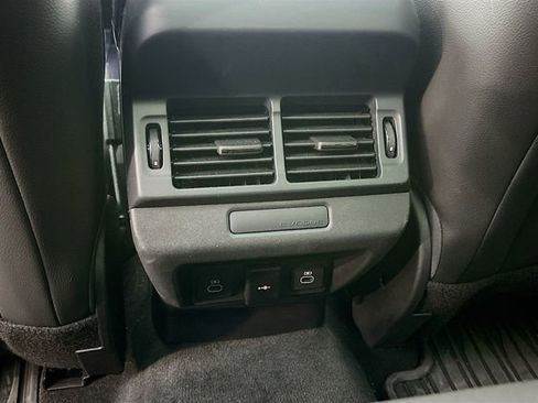 Used 2025 Land Rover Range Rover Evoque Dynamic SE image 27