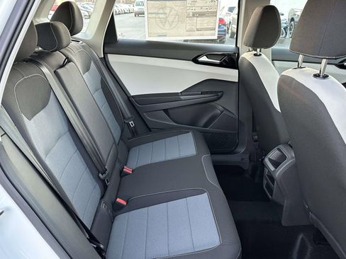 New 2026 Volkswagen Taos S image 15