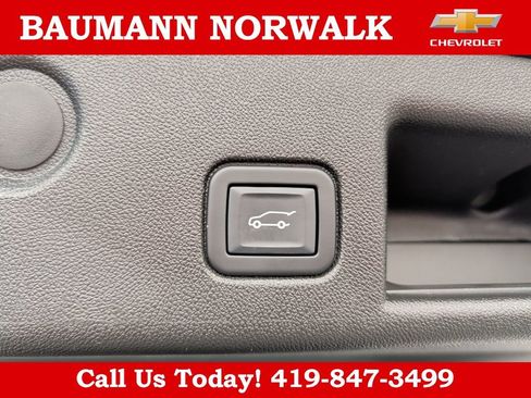 Used 2022 Chevrolet Equinox RS w/ RS Leather Package image 16