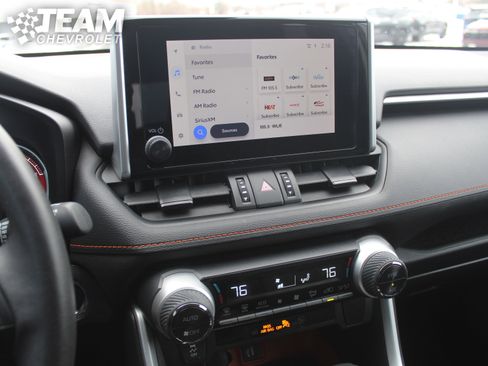 Used 2024 Toyota RAV4 Adventure image 15