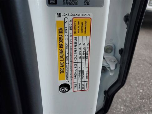 Used 2021 GMC Yukon XL Denali w/ Denali Premium Package image 31