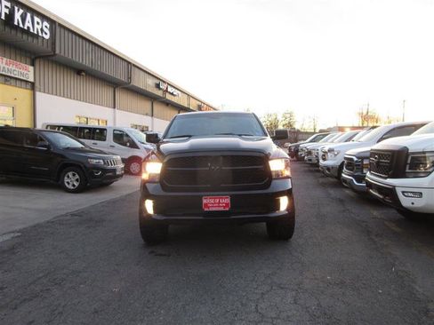 Used 2018 RAM 1500 Express w/ Express Value Package image 29