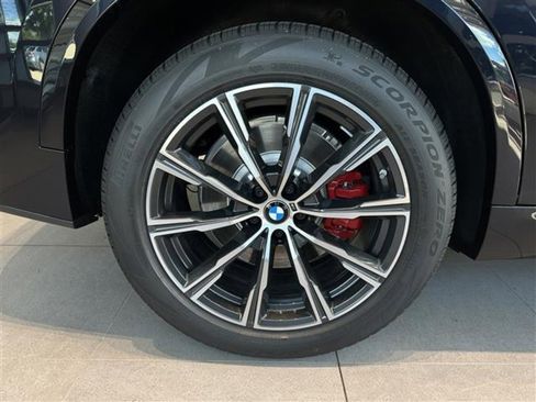 New 2026 BMW X5 M60i image 7