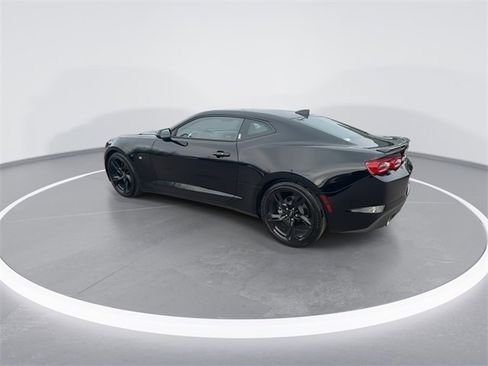 Used 2023 Chevrolet Camaro LT image 6