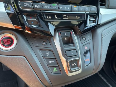Used 2024 Honda Odyssey Sport image 17