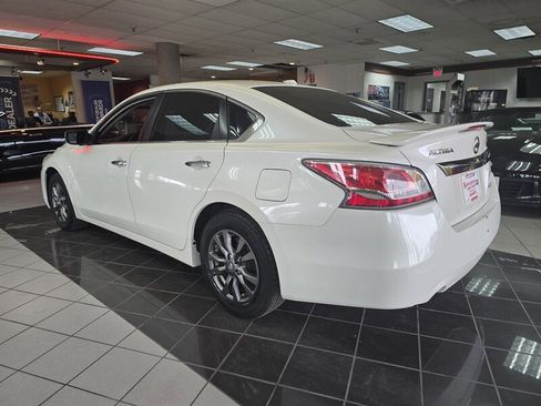 Used 2015 Nissan Altima 2.5 S w/ Special Edition Package FWD image 6