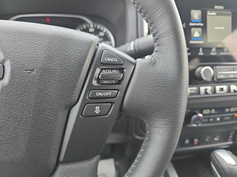 Used 2025 Nissan Frontier SV w/ SV Convenience Package image 21