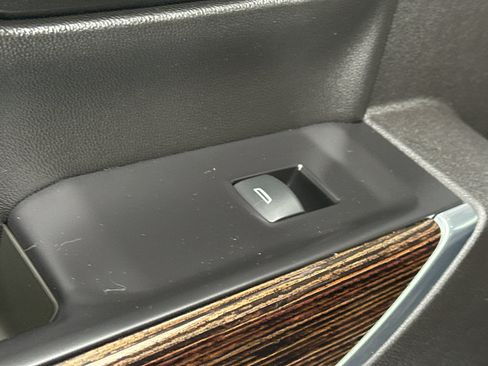 Used 2021 GMC Sierra 1500 Elevation image 31