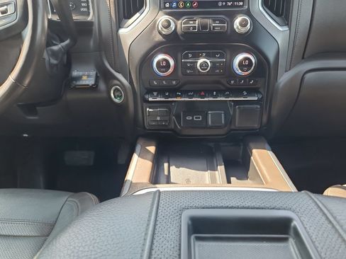 Used 2021 GMC Sierra 3500 Denali AWD/4WD image 11