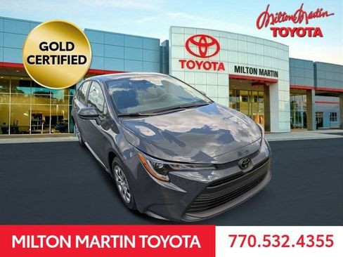 Used 2026 Toyota Corolla LE FWD image 1