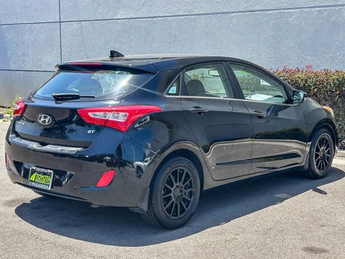 Used 2014 Hyundai Elantra GT w/ Option Group 02 FWD image 6