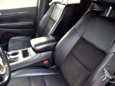 Used 2019 Jeep Grand Cherokee Altitude image 9