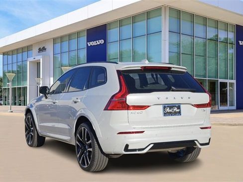 Used 2025 Volvo XC60 T8 Ultra w/ Protection Package Premier image 4