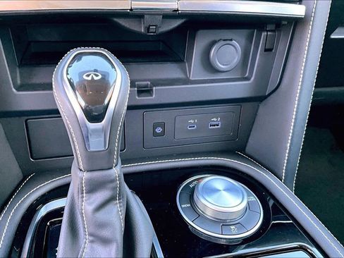 Certified 2024 INFINITI QX80 Premium Select w/ Cargo Package image 32