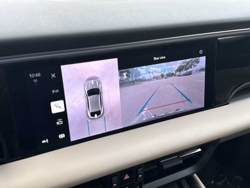 Used 2025 Porsche Macan Electric RWD image 19