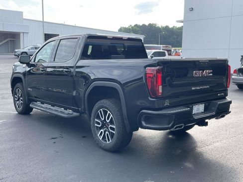 Used 2024 GMC Sierra 1500 AT4 w/ AT4 Premium Package AWD/4WD image 5
