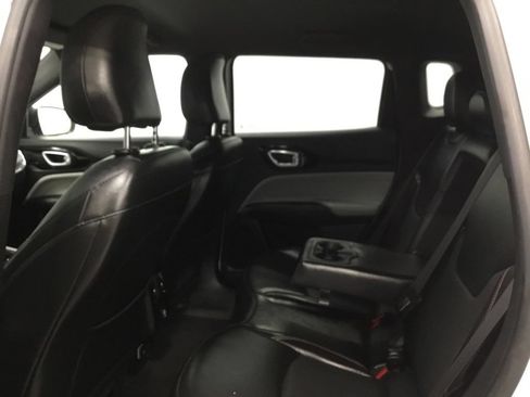 Used 2023 Jeep Compass Limited AWD/4WD image 12