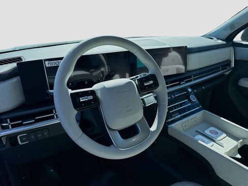 New 2026 Hyundai Santa Fe SE image 7